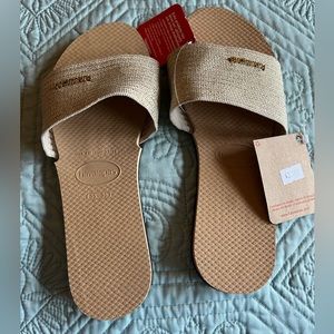 Haviannas gold slides